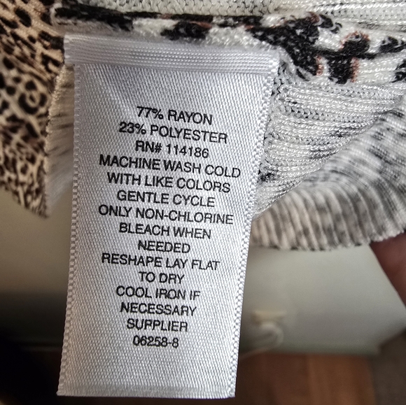 Liz Claiborne Peggy Animal Crew Neck Lightweight Sweater XL - Picture 15 of 15